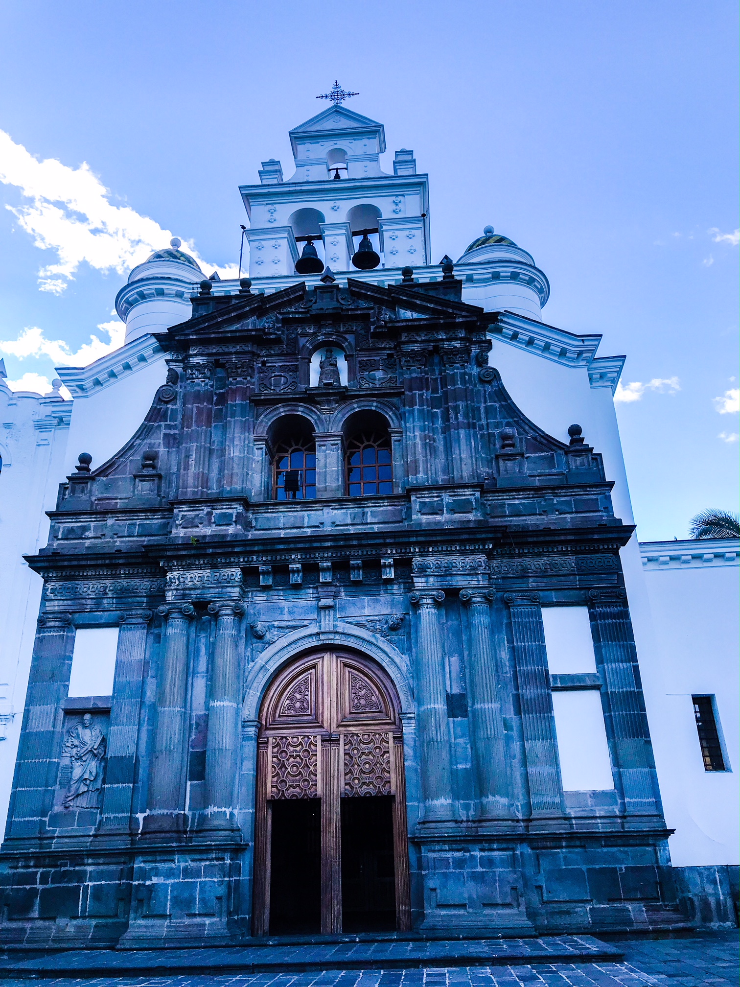 Quito travel guide